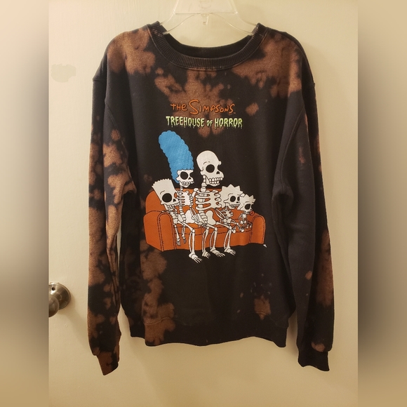 The Simpsons Treehouse of Horror sweater - Picture 5 of 5